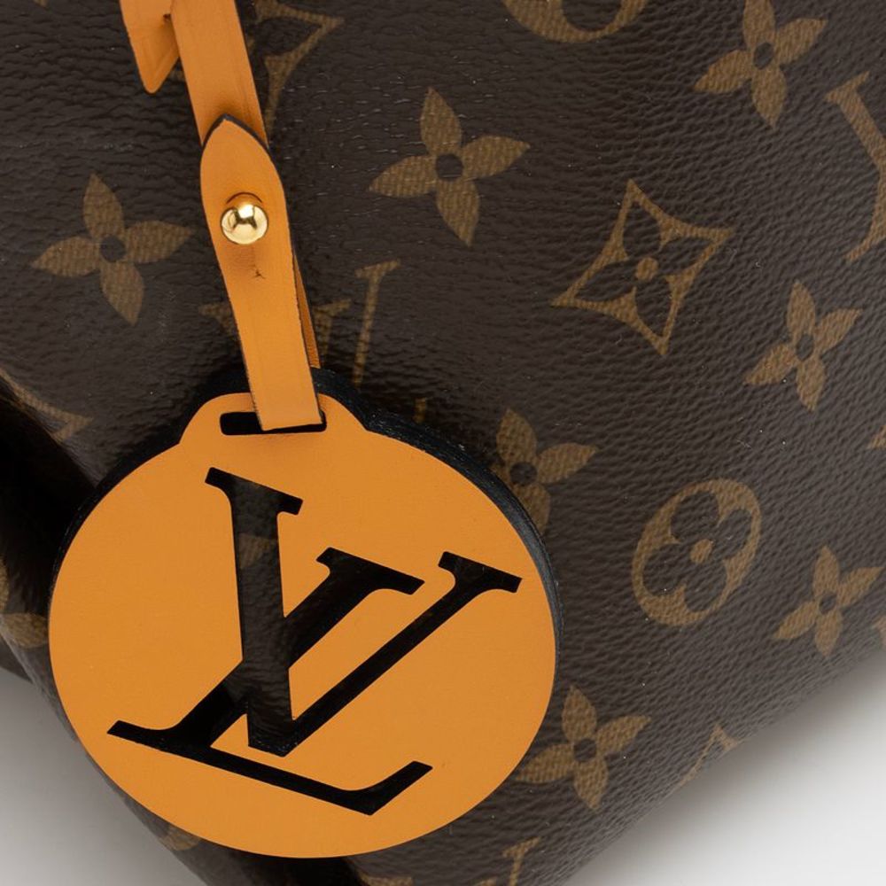 Louis Vuitton Monogram Canvas Beaubourg Mini Hobo - Picture 12 of 15